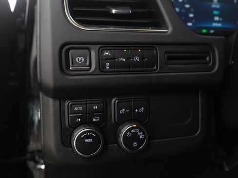 Used 2023 Chevrolet Tahoe LT image 27