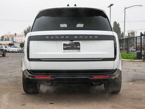 New 2025 Land Rover Range Rover SE image 6