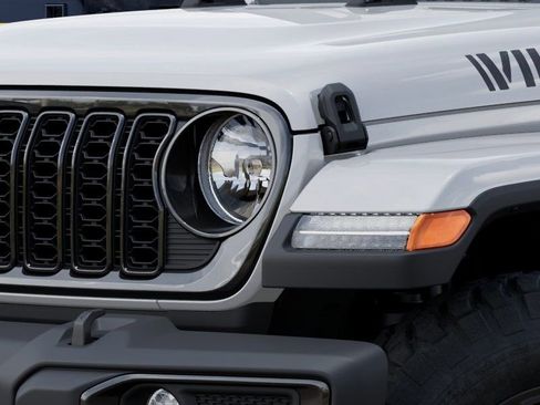New 2026 Jeep Gladiator Willys image 17