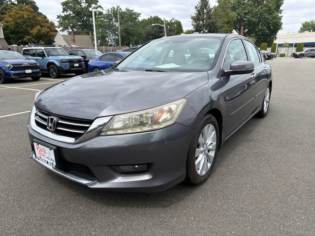Used 2015 Honda Accord Touring image 1