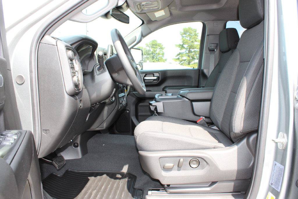 New 2026 Chevrolet Silverado 2500 Custom w/ Custom Value Package AWD/4WD image 9