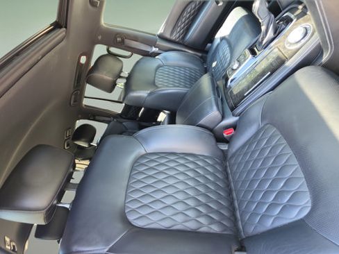 Used 2023 INFINITI QX80 Sensory w/ All-Season Package AWD/4WD image 17