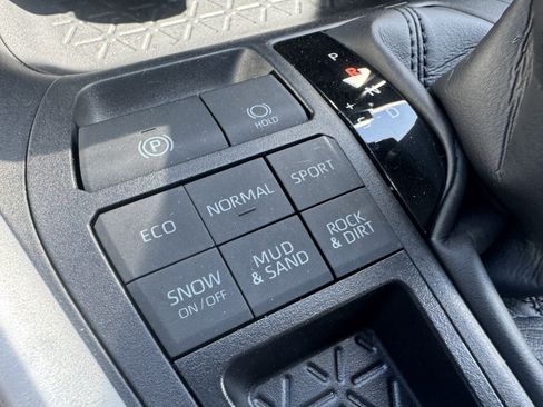 Certified 2025 Toyota RAV4 XLE w/ Convenience Package AWD/4WD image 37