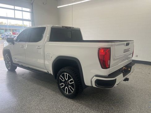 Used 2025 GMC Sierra 1500 AT4 w/ AT4 Premium Package AWD/4WD image 2