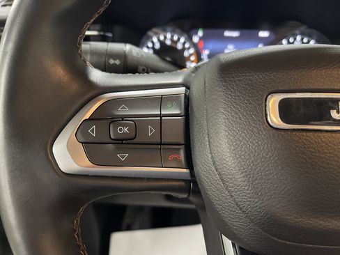 Used 2022 Jeep Compass Limited image 17