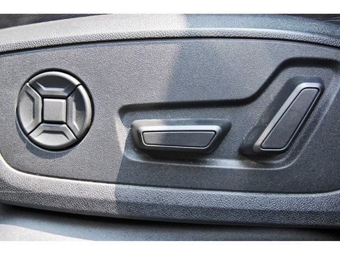 Used 2022 Audi Q4 e-tron Premium Plus AWD/4WD image 35