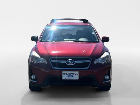 Used 2017 Subaru Crosstrek 2.0i Limited image 9