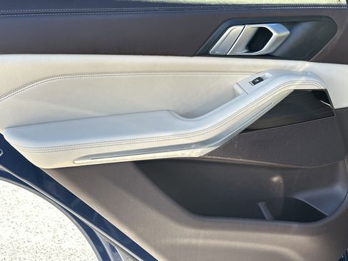 Used 2019 BMW X5 xDrive40i w/ Premium Package 2 image 23