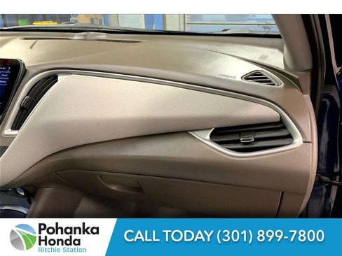Used 2022 Chevrolet Malibu LT image 17