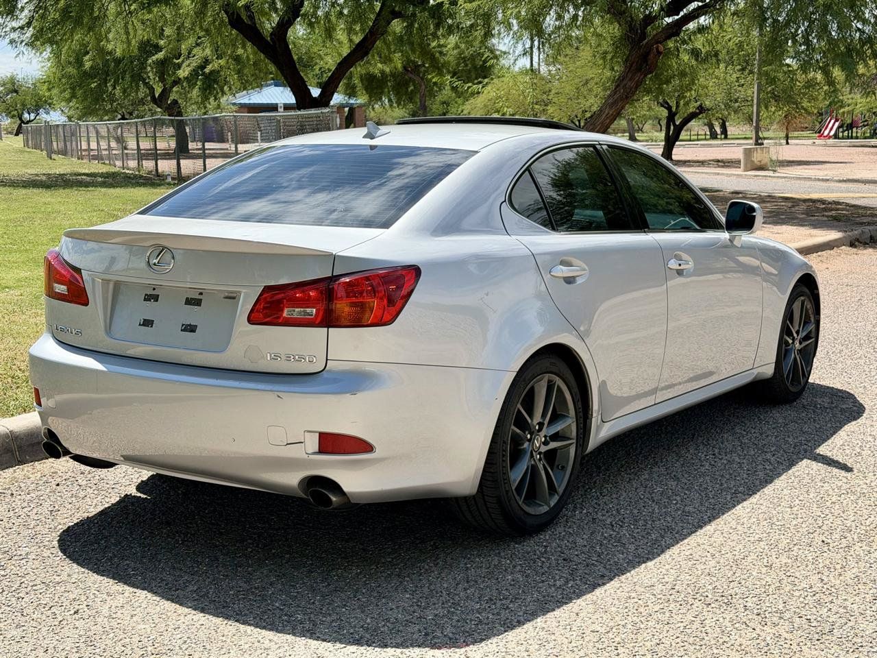 Used 2007 Lexus IS 350 RWD image 5