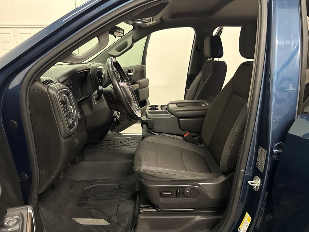 Used 2019 Chevrolet Silverado 1500 RST AWD/4WD image 14