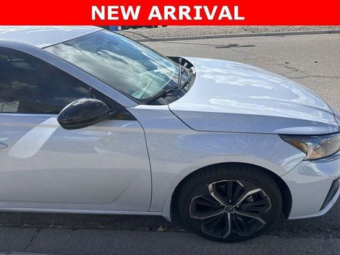 Certified 2024 Nissan Altima 2.5 SR image 4