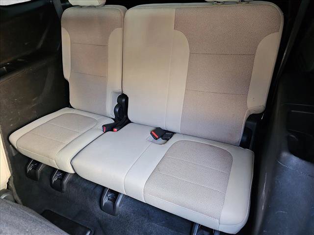 Used 2022 Chevrolet Traverse LS FWD image 19