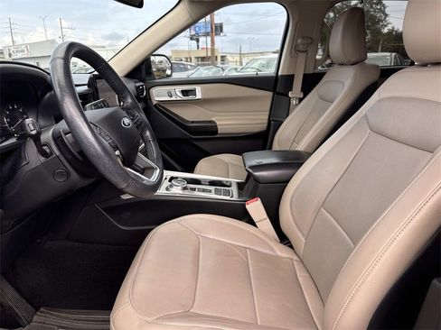 Used 2020 Ford Explorer Limited image 31