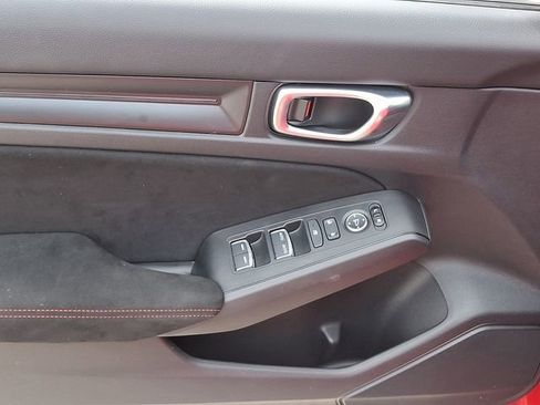 Used 2025 Honda Civic Type R image 19