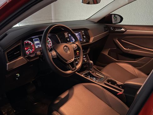 Used 2019 Volkswagen Jetta SE FWD image 48