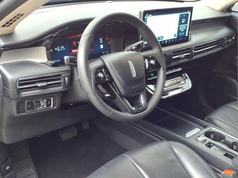 Used 2024 Lincoln Corsair AWD w/ Equipment Group 101A image 12