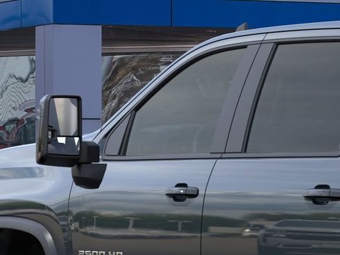 New 2026 Chevrolet Silverado 2500 ZR2 image 12