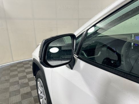 Used 2023 Toyota RAV4 LE FWD image 10