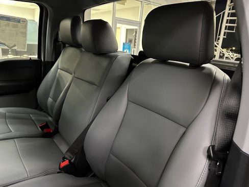 New 2026 Ford F250 XL w/ XL Chrome Package RWD image 21