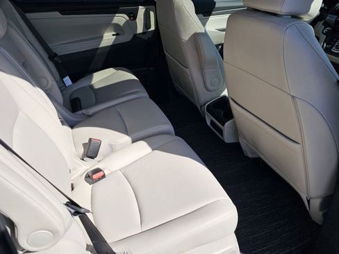 New 2026 Honda Odyssey EX-L image 22