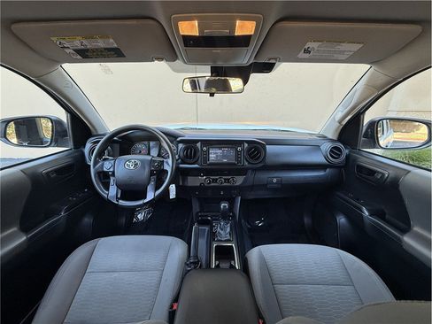 Used 2018 Toyota Tacoma SR RWD image 16