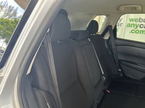 Used 2024 Nissan Rogue S FWD image 26
