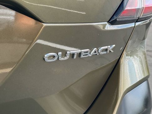 Used 2020 Subaru Outback Limited AWD/4WD image 18
