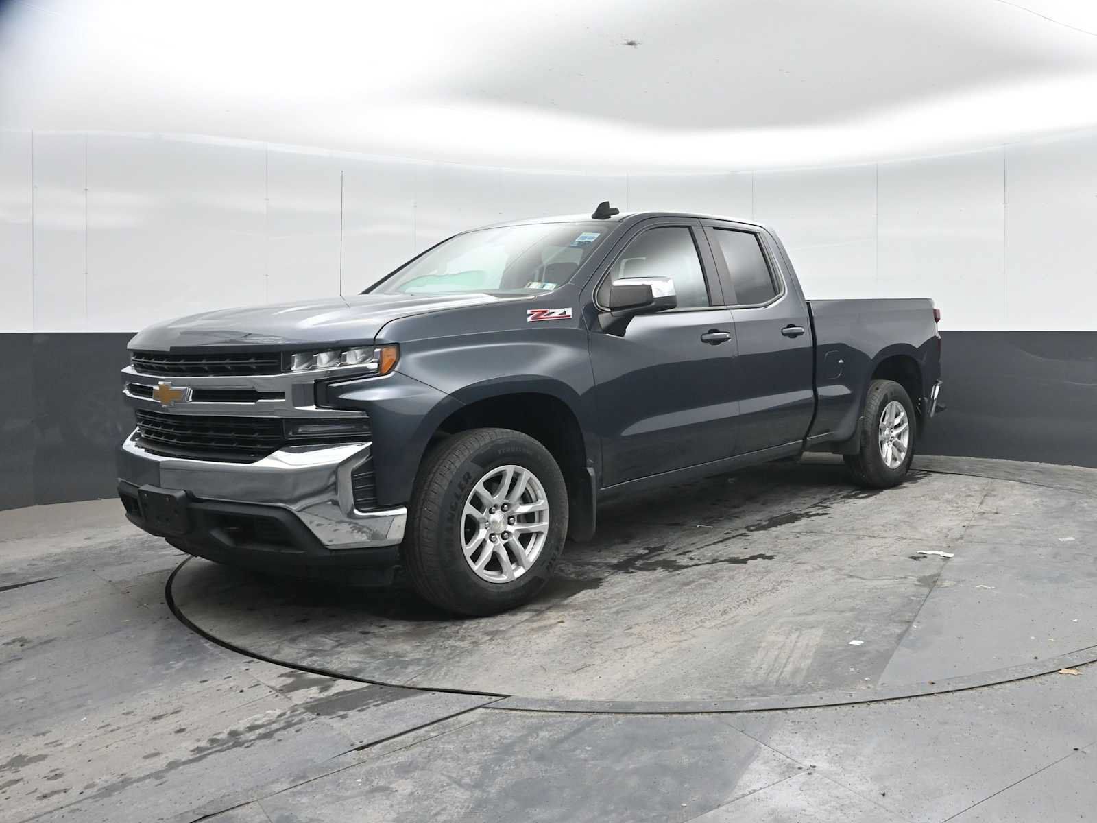 Used 2019 Chevrolet Silverado 1500 LT w/ All-Star Edition AWD/4WD image 5