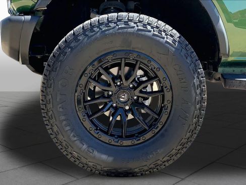Used 2022 Ford Bronco Black Diamond AWD/4WD image 10