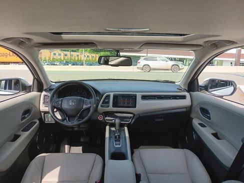 Used 2018 Honda HR-V EX-L image 17