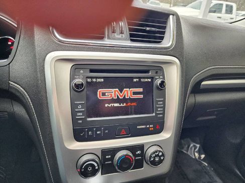 Used 2016 GMC Acadia SLE image 18