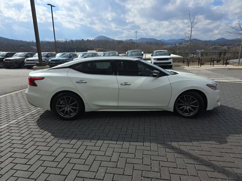 Used 2017 Nissan Maxima 3.5 SL image 4