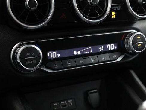 Certified 2023 Nissan Sentra SR w/ Midnight Edition Package image 19