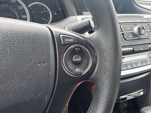 Used 2014 Honda Accord LX image 19