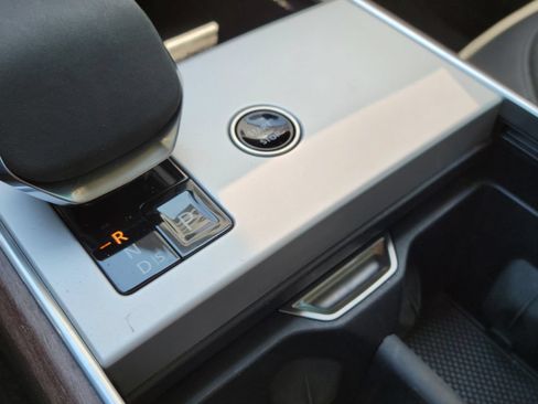 Used 2024 Land Rover Range Rover SE AWD/4WD image 27