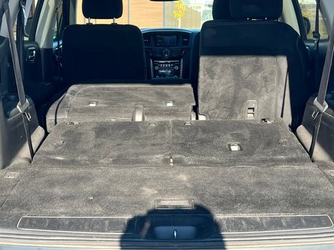 Used 2015 Nissan Pathfinder SV image 13