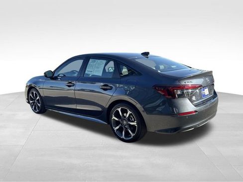 Used 2025 Honda Civic Sport image 3