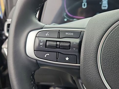 Used 2024 Kia Sportage EX image 25