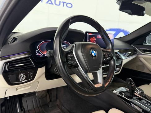 Used 2021 BMW 540i w/ Convenience Package image 15