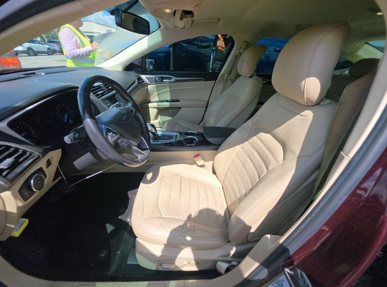Used 2013 Ford Fusion SE FWD image 9
