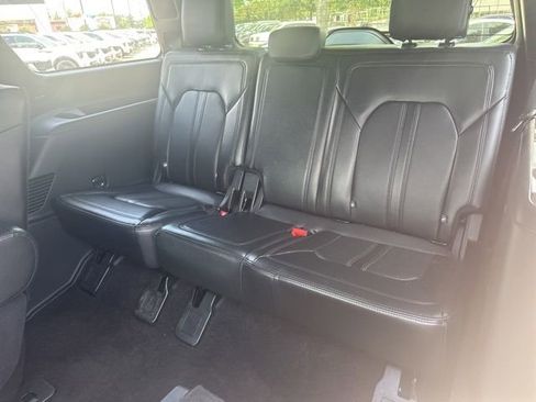 Used 2019 Ford Expedition Limited RWD image 25