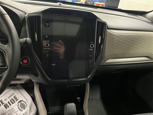 Certified 2025 Subaru Forester Premium image 21