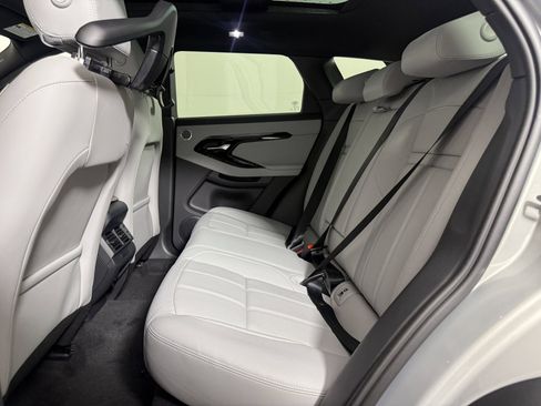 Used 2026 Land Rover Range Rover Evoque S AWD/4WD image 10