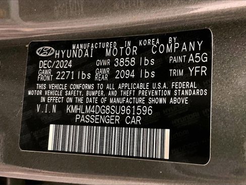 Certified 2025 Hyundai Elantra Sport image 26