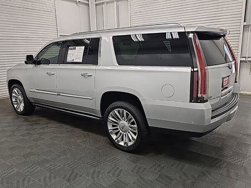 Used 2019 Cadillac Escalade ESV Platinum image 5