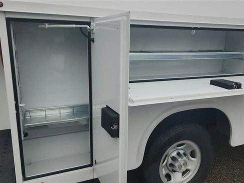 New 2025 Chevrolet Express 3500 w/ Power Convenience Package RWD image 16