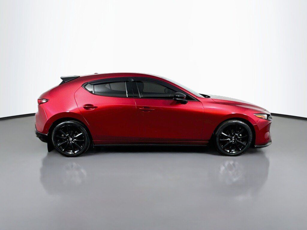Used 2021 MAZDA MAZDA3 Hatchback w/Premium Plus Pkg AWD/4WD image 6