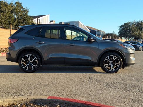 Used 2021 Ford Escape SEL w/ SEL Stealth AWD Package image 3