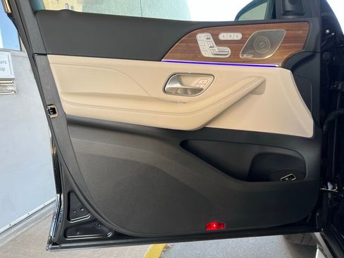 Used 2026 Mercedes-Benz GLE 450 4MATIC image 11